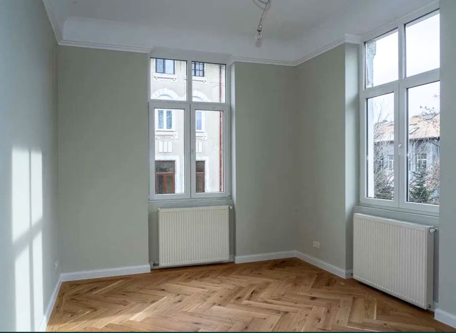 Apartament 5 camere în vilă complet renovat pretabil spațiu birouri - Poză 6