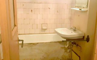 Exclusivitate - Apartament 2 camere în Micro 17, parter,  de renovat - Poză 3