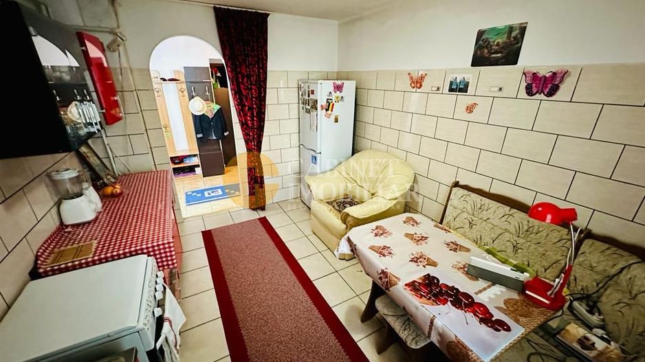 3 Camere Decomandat - ETAJ 2 - Zona Nicolina Rond Vechi - Bloc 1987 - Poză 9