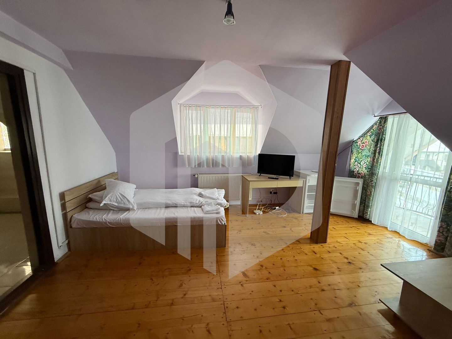 Casa de inchiriat | Pretabila muncitori | 6 Dormitoare | Cisnadioara - Poză 7