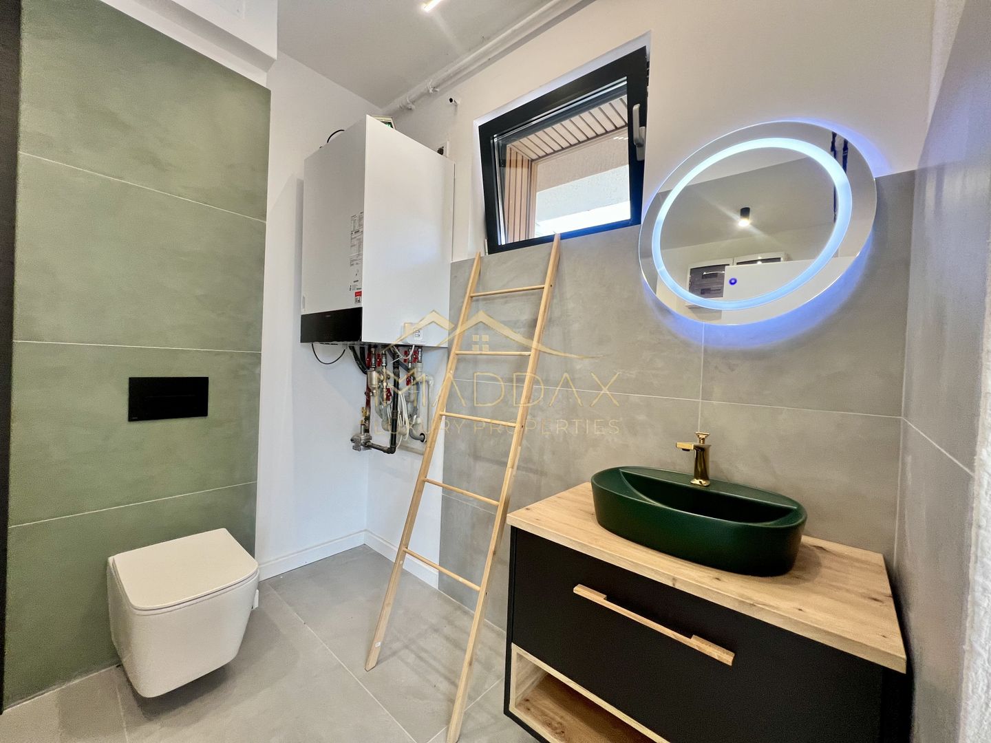 Vilă **6 camere  **451mp // Zona Iancu Nicolae - Poză 117