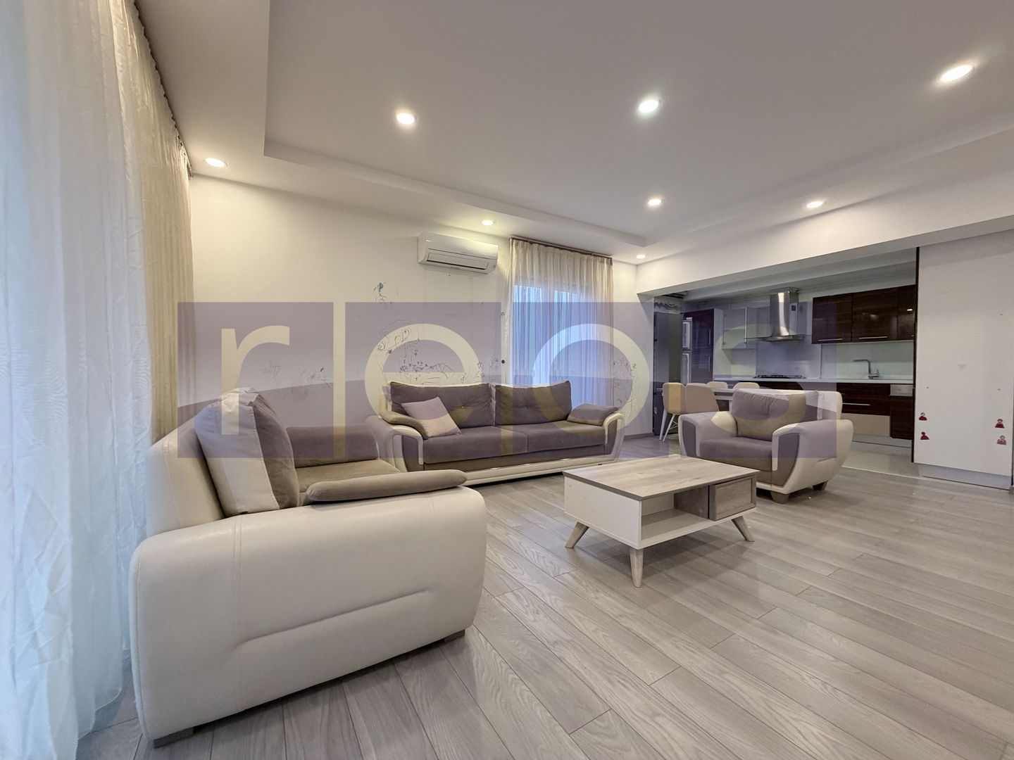 VANZARE 3 CAMERE | LUMINOS | LOC DE PARCARE INCLUS IN PRET | COSMOPOLIS - Poză 3