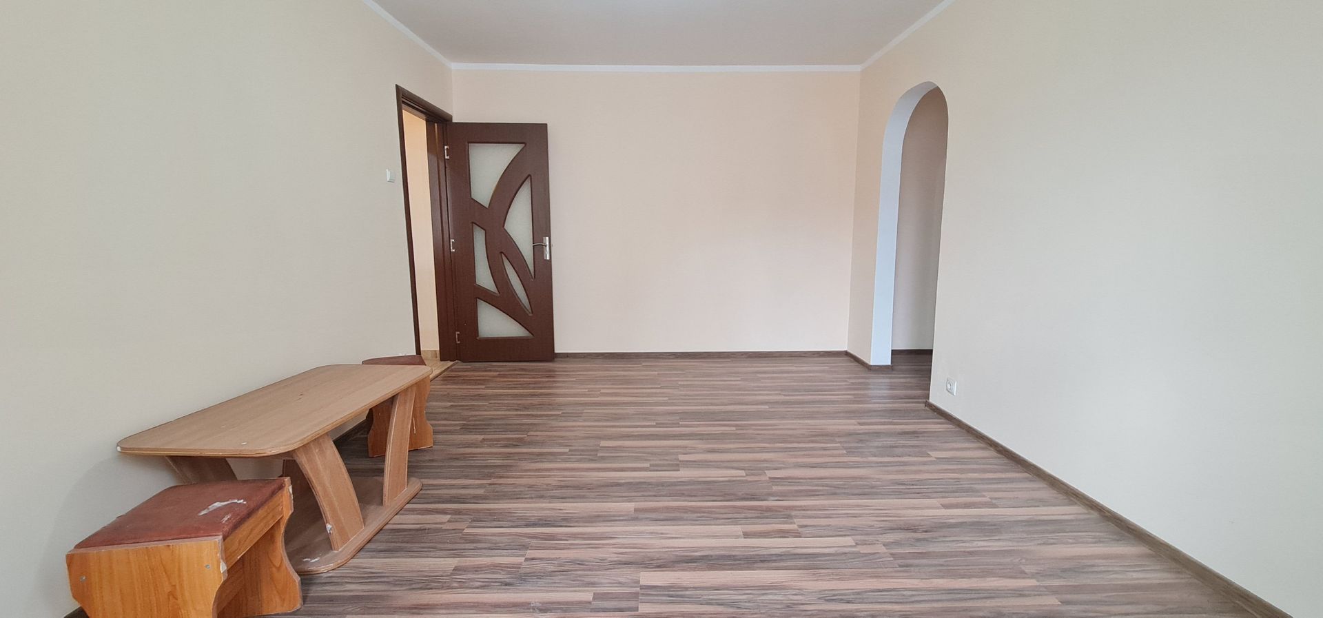 Apartament 2 camere Tractorul - Poză 1