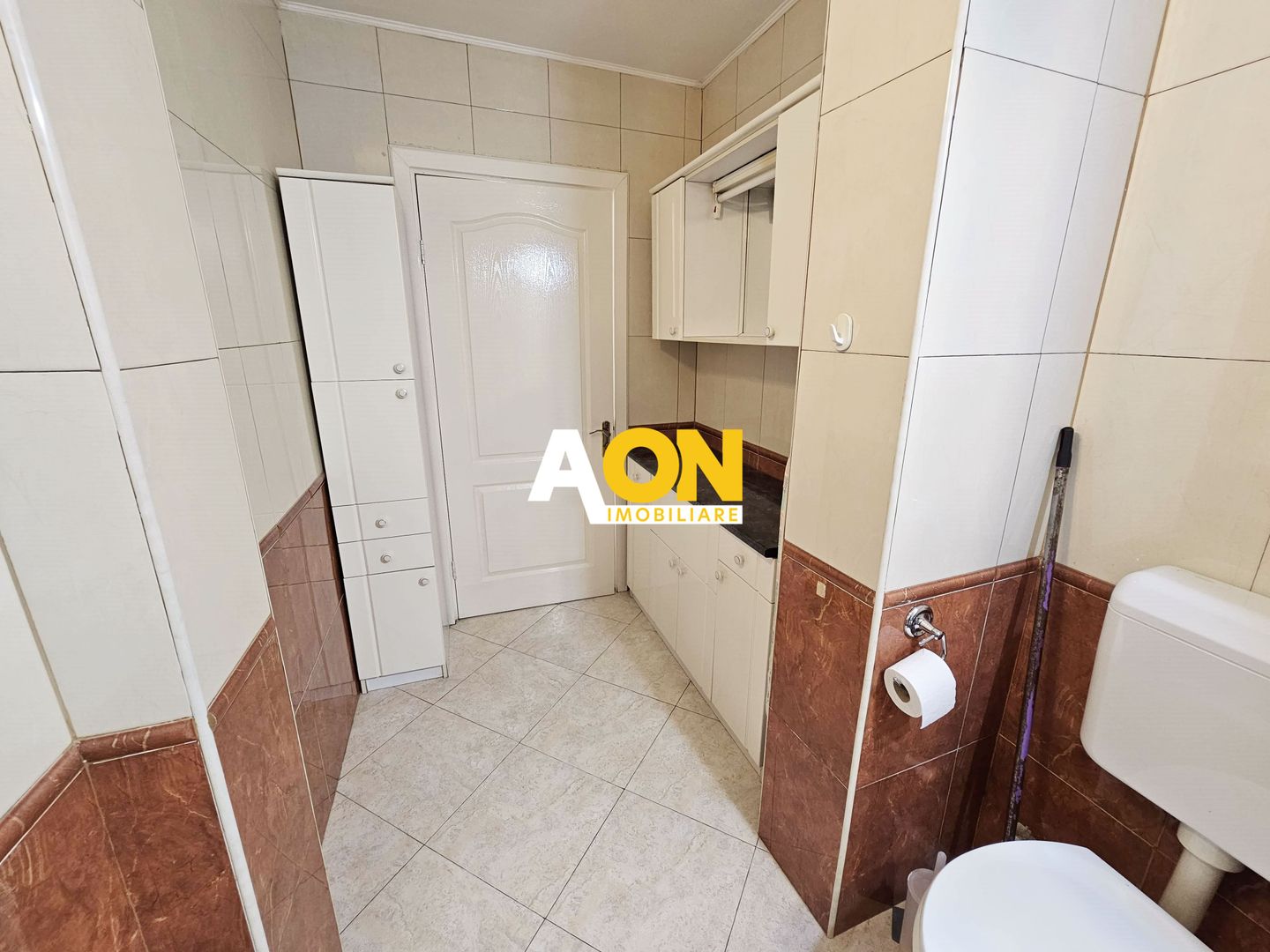 Apartament 2 camere, 60 mp utili, etaj 3, zona ultracentrala - Poză 11