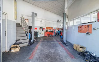 Clădire modernă, versatilă, cu terasă panoramică – locuință sau business - Poză 23
