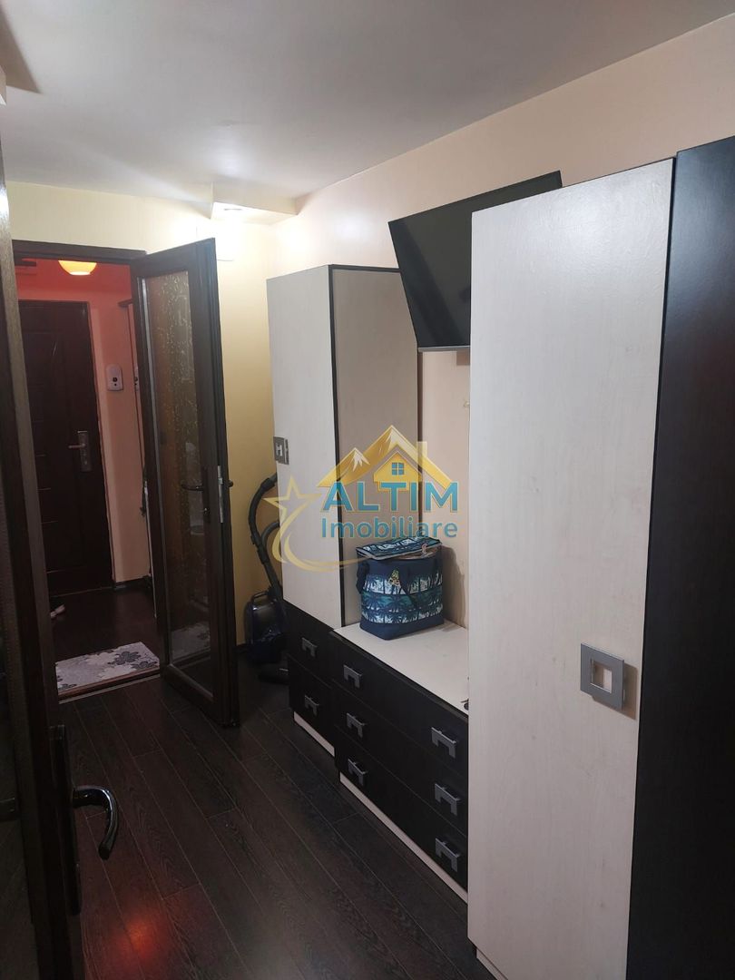 Garsonieră în Centrul Nou, Brașov - Poză 1