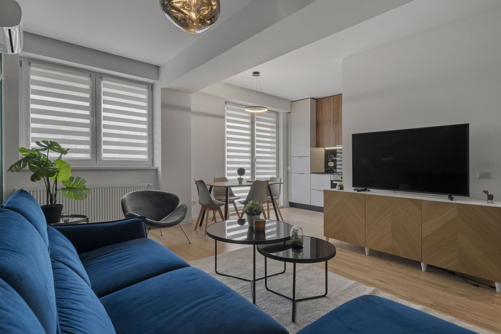 Apartament 2 Camere Otopeni SUPERB 23 august - Poză 1