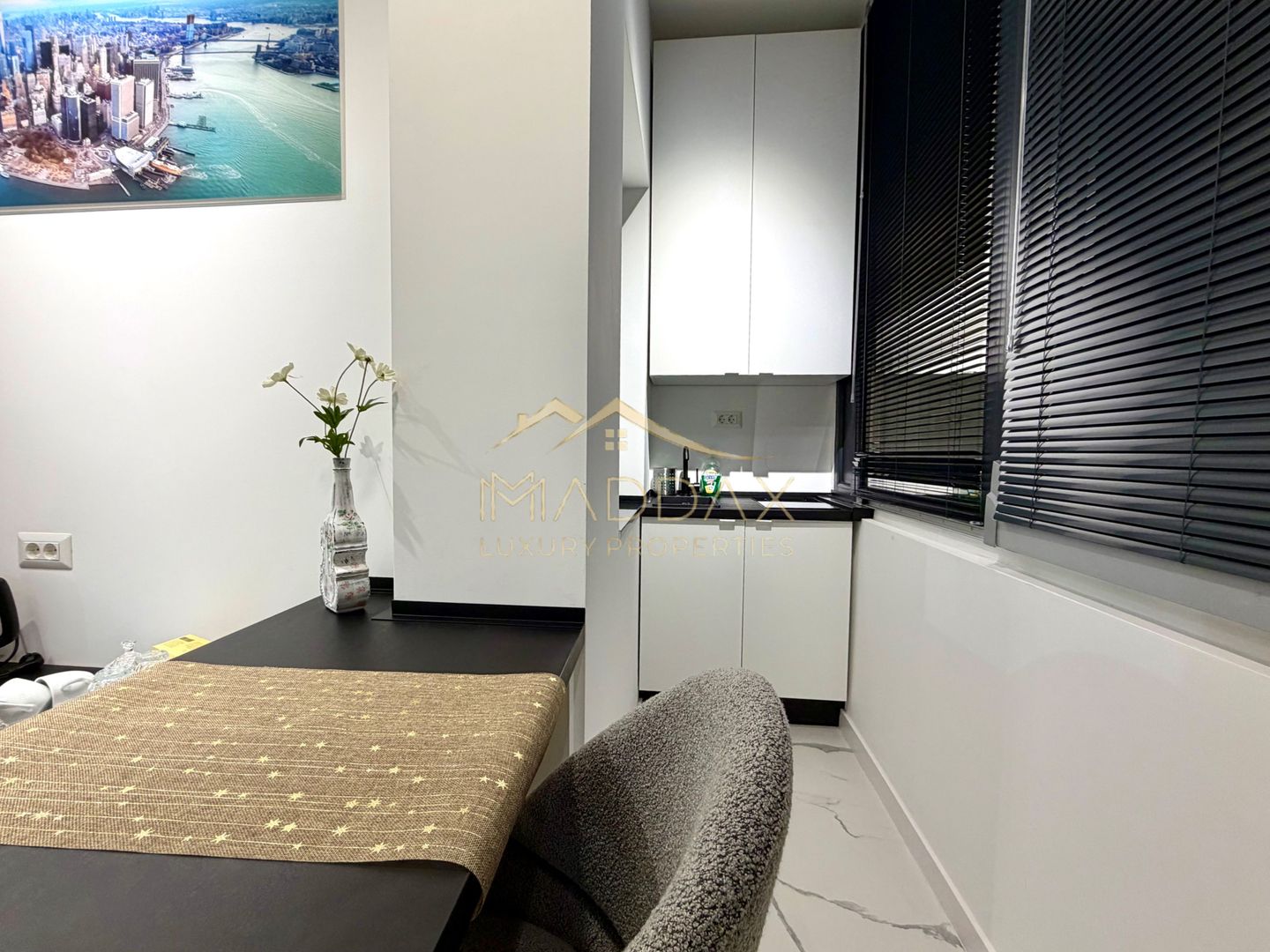 Studio *mobilat complet* // Piata Amzei - Poză 10