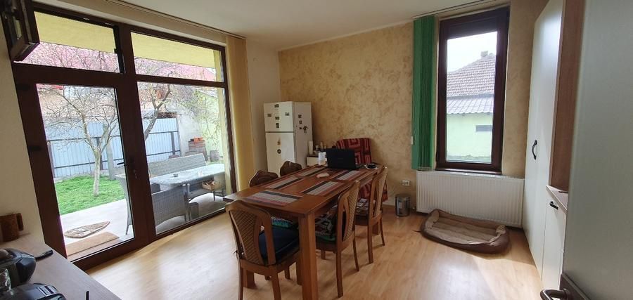 Casa spațioasă  P+1E,526 mp teren-strada liniștită. - Poză 7