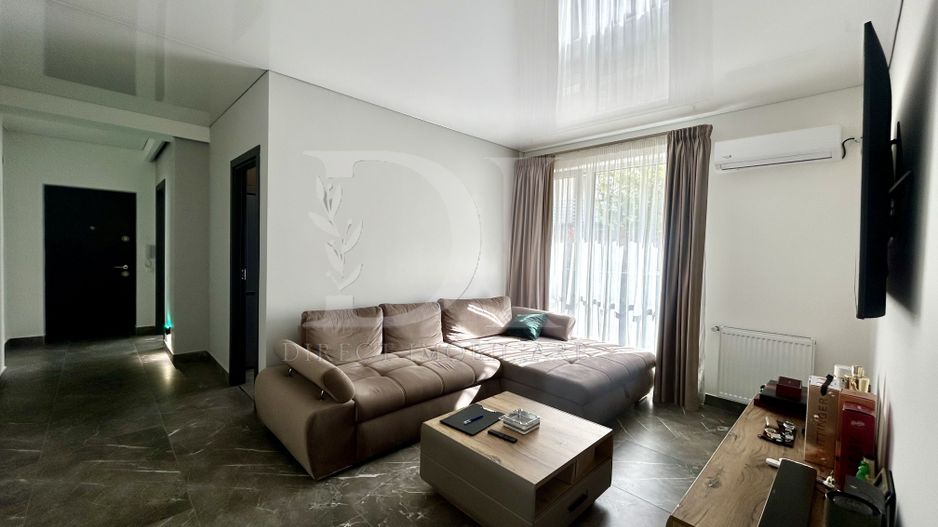 Apartament de  vanzare  Zona Eroilor/ Floresti - Poză 1