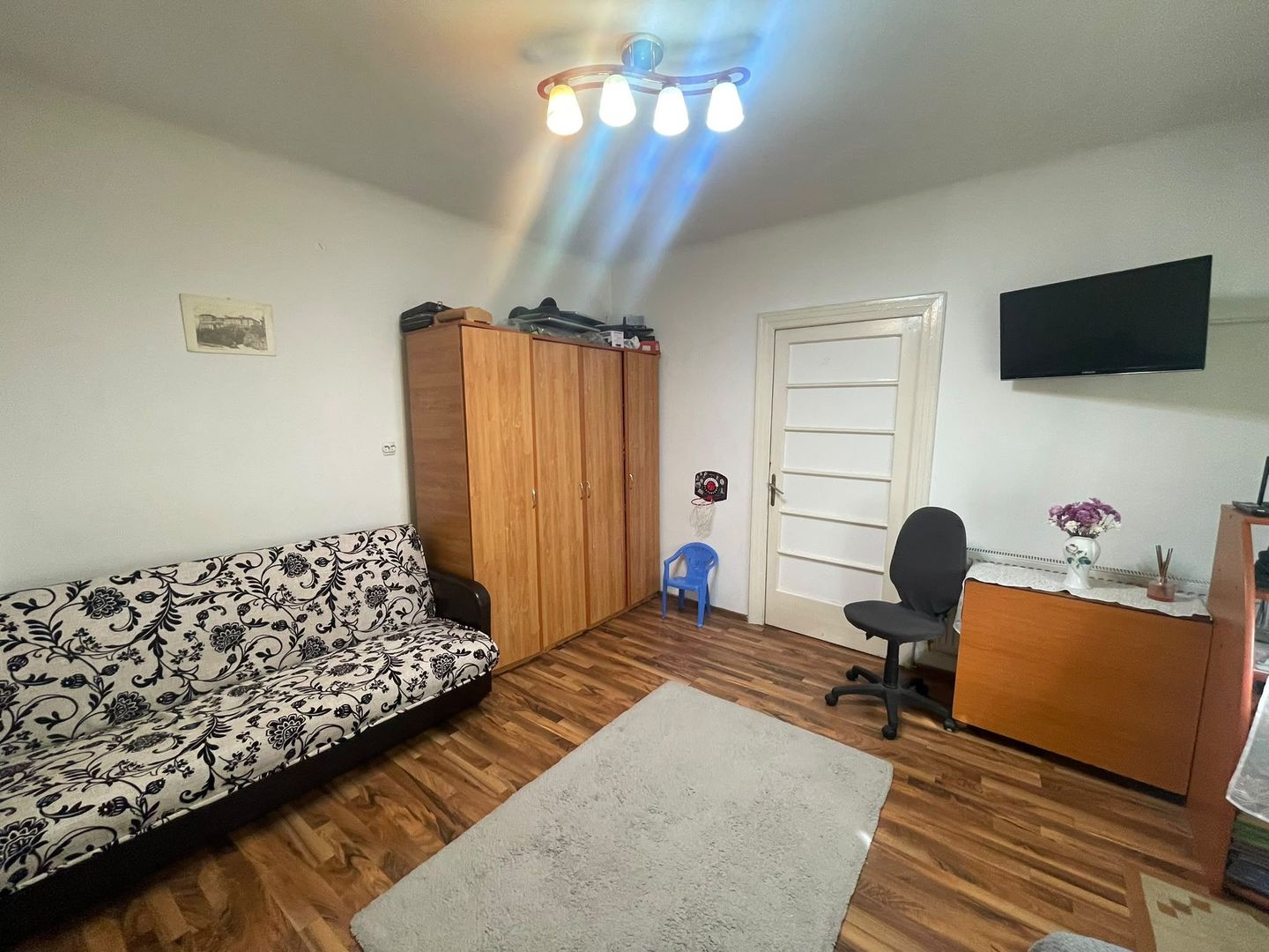 Apartament 4 camere în vilă, centrală proprie, zona Parcul Carol v26 - Poză 3