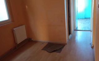 Apartament 3 cam,Sid Vest,et 4,bloc cu pod - Poză 1