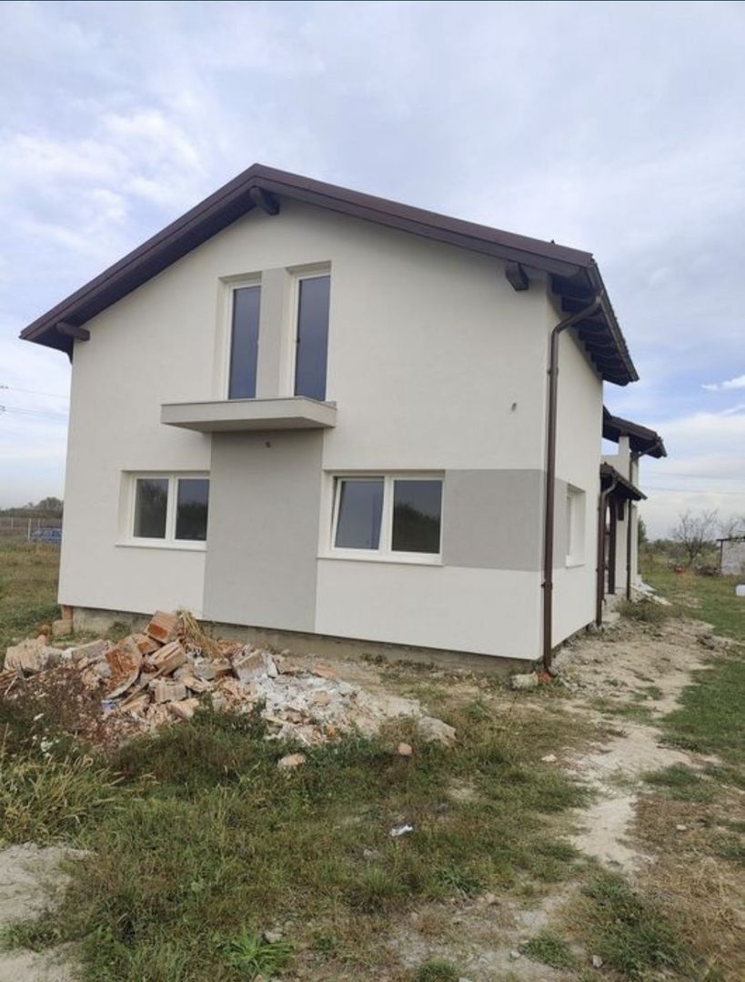 Casa noua de vanzare ( semifinisat) in Ruseni, com. Paulesti - Poză 1