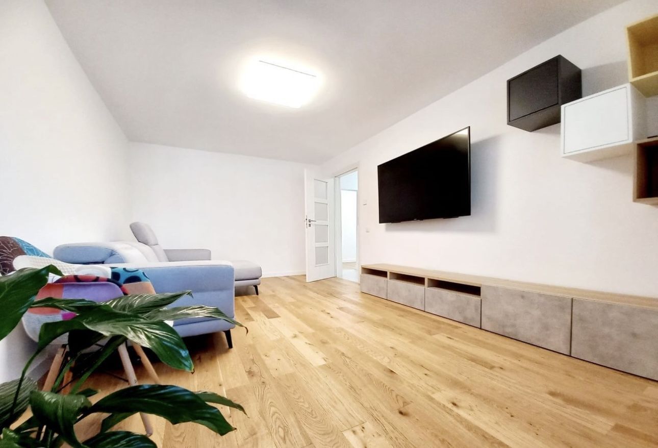 Aviației | Vânzare apartament 4 camere - Poză 1