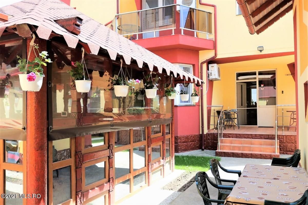Mamaia Nord - Langa Mare, pensiune la cheie, 11 camere, 9 bai! - Poză 33