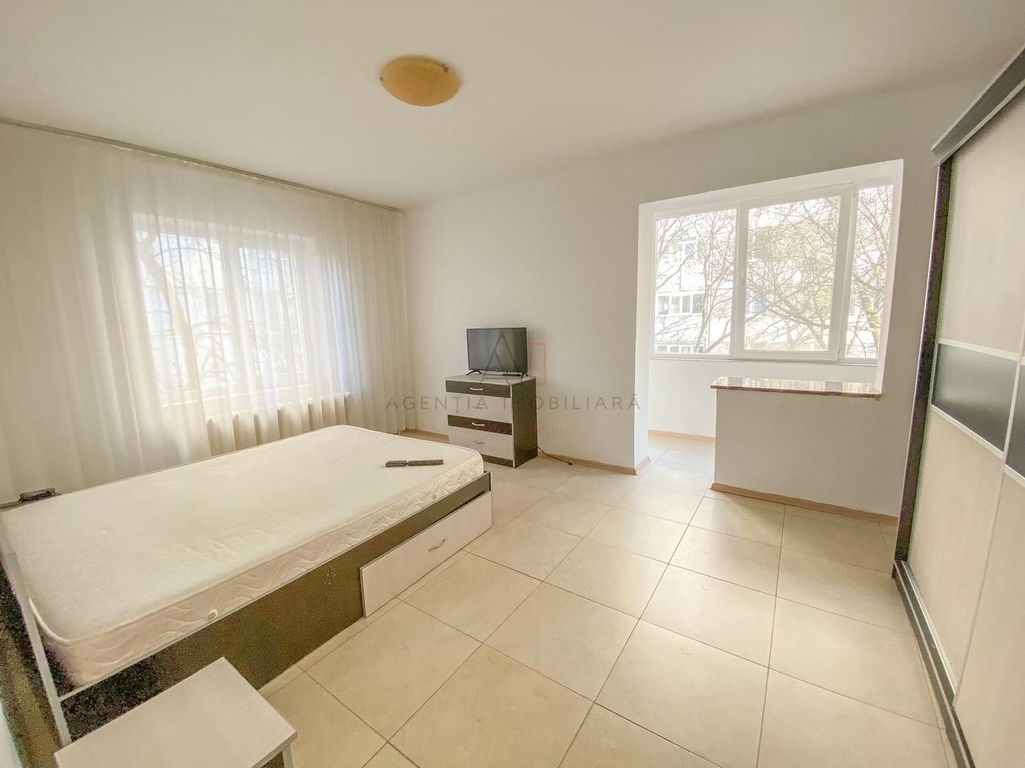 Garsoniera spatioasa | Metrou Gorjului - Poză 4