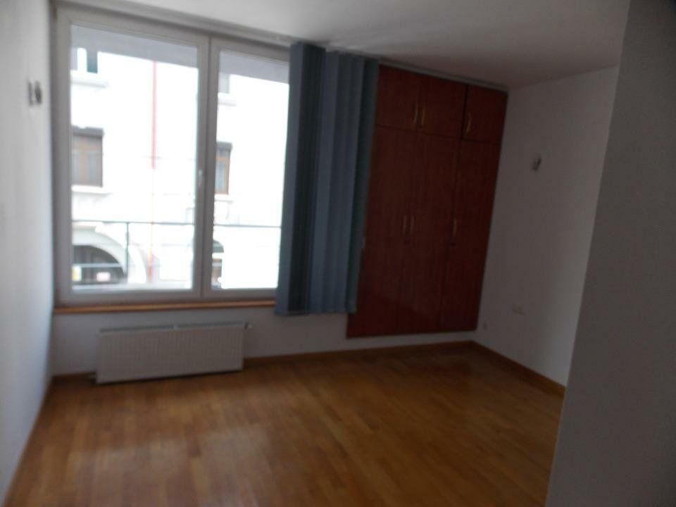 Inchiriez apartament - Poză 3