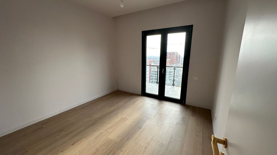 Penthouse - Poză 11