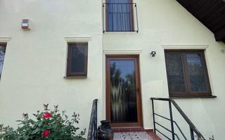 Casă elegantă, spațioasă, ideală pentru familie – Sanmihaiu Roman - Poză 8