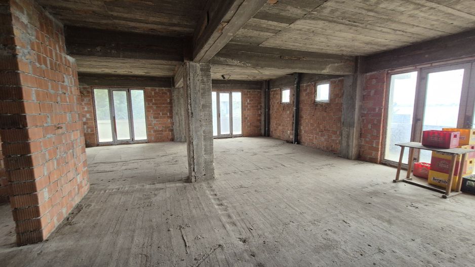 Cladire  S+P+3+M - 1762,18 mp + teren 1608 mp - Lacul Morii - Poză 5