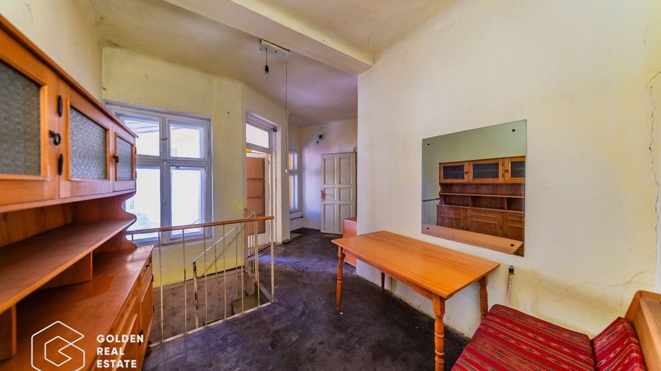 Casa individula cu 5 camere, zona central - Poză 10