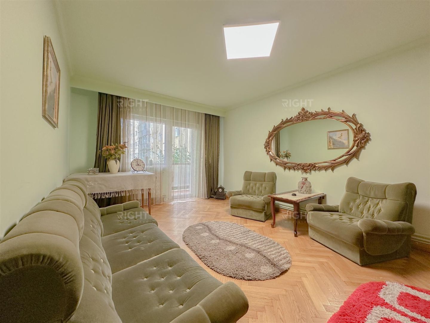 Apartament 4 camere | 2 balcoane | loc parcare | Sacele Brasov - Poză 1