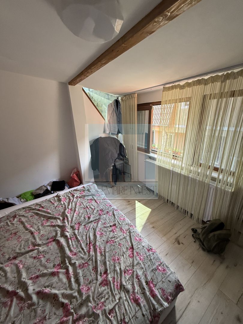 Casa 10 camere, 5 bai, 380 mp teren - zona Astra - Poză 13