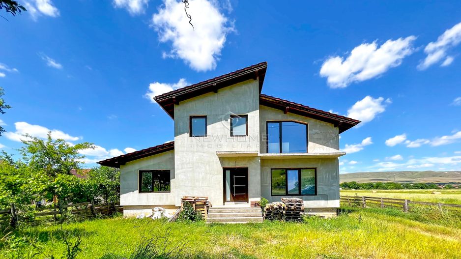 Casa indviduala cu teren generos,  COMISION % - Poză 1