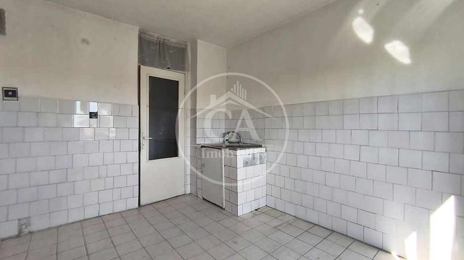 Apartament cu 2 camere de vanzare in Rogerius Oradea - Poză 9