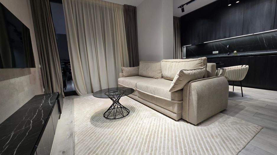 Apartament elegant 3 camere Win Herastrau - Poză 1