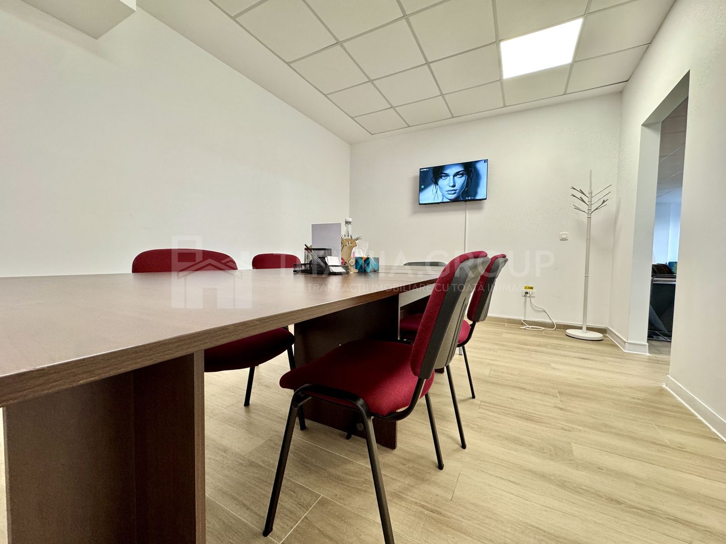 Spațiu comercial Kasper Coresi 100 mp, terasă 35mp - Poză 6