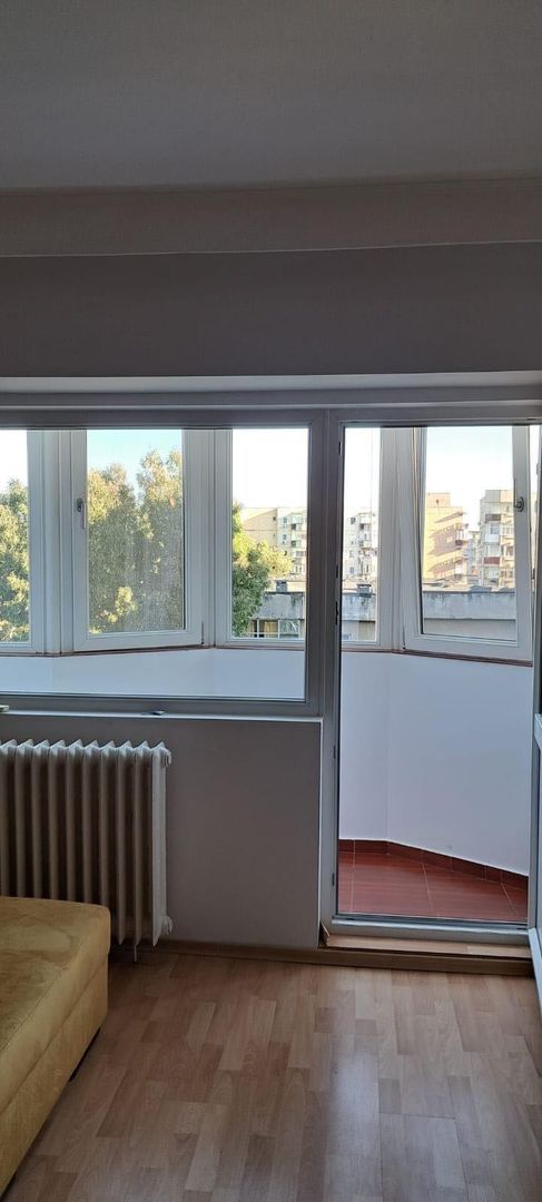 Închiriere garsonieră Teatrul Masca – Bd. Uverturii - Poză 5