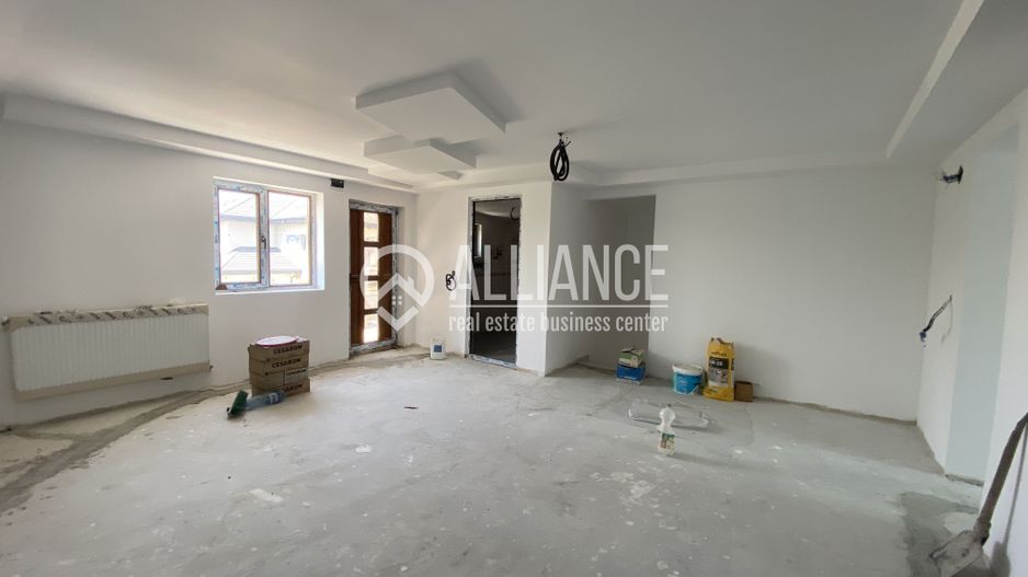 VALU LUI TRAIAN(COD 07) -Casa P+M 5 camere cu teren de 300 mp - Poză 10