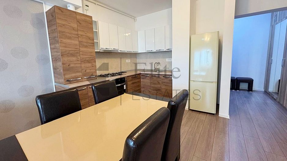 Apartament cu 3 camere de inchiriat in complexul  Luceafarul - Poză 4