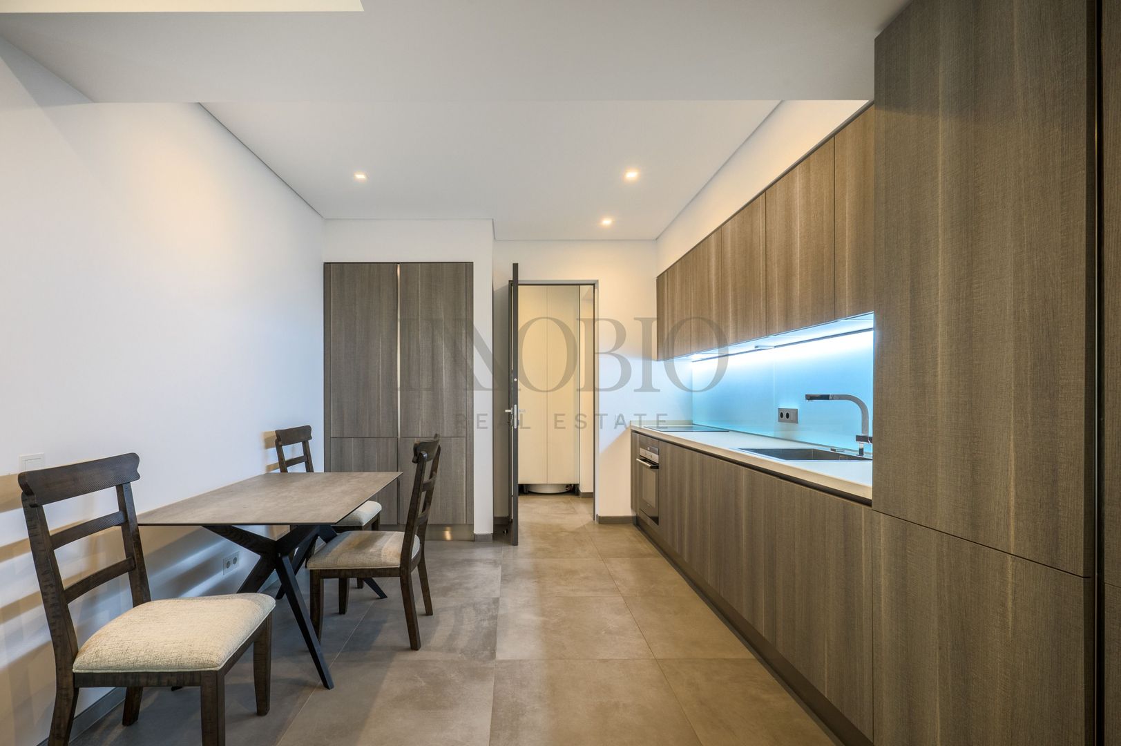 Reședință Exclusivistă cu 5 Camere | 201 mp | Terasă 25 mp - Poză 10