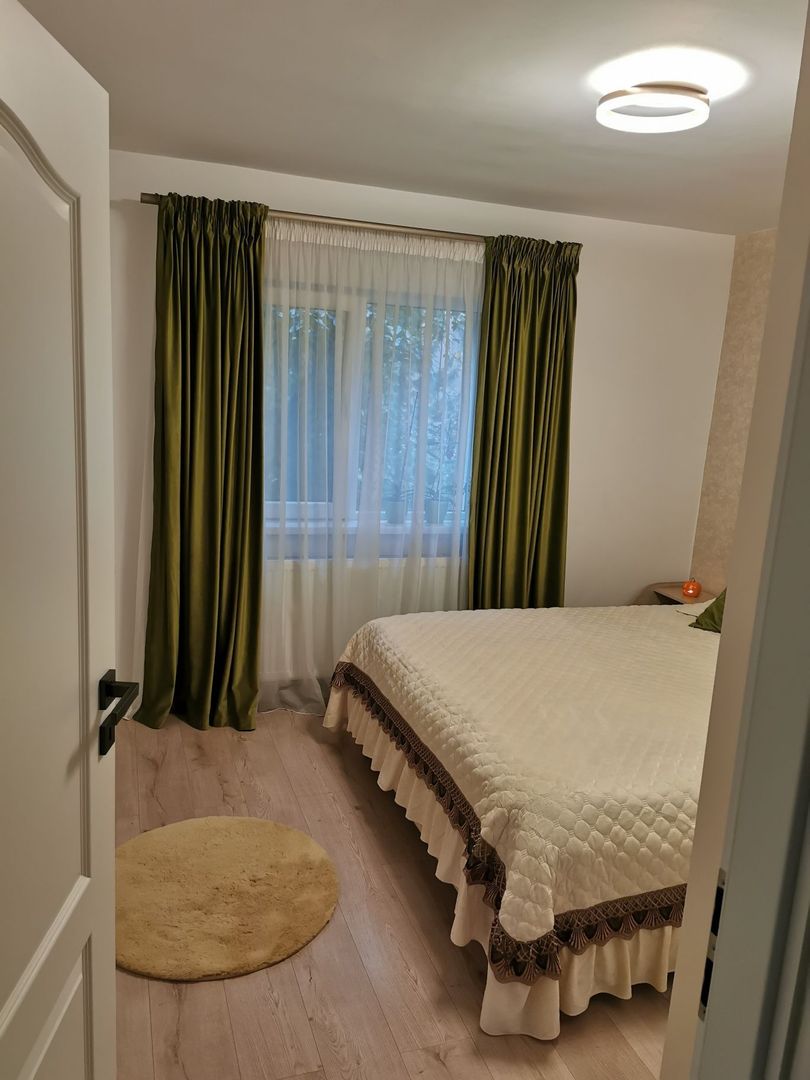 Zona liceului de Informatică, 3 camere decomandate - Poză 2