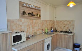 Apartament cu 2 camere, complet renovat, zonă Centrala. - Poză 5