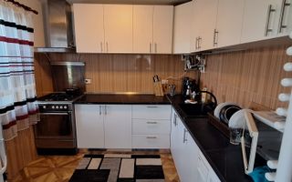 Casa de vanzare in Leamna de Jos - Poză 3