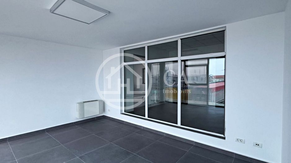 Spațiu comercial de închiriat cu 7 camere în zona Centurii, Oradea - Poză 4