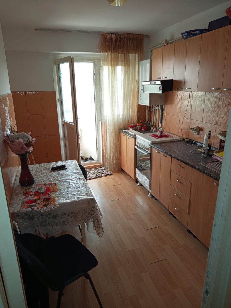 Apartament 3 cam,Sid Vest,et 4,bloc cu pod - Poză 6