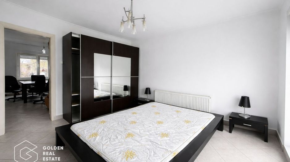 Apartament 2 camere, etaj 2, zona Ultracentrala - Poză 2