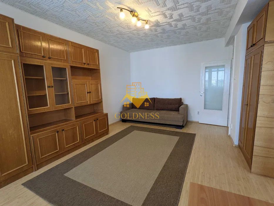 1 camera, Parcul Rozelor, Supeco, Plopilor, Carrefour, OMV - Poză 1