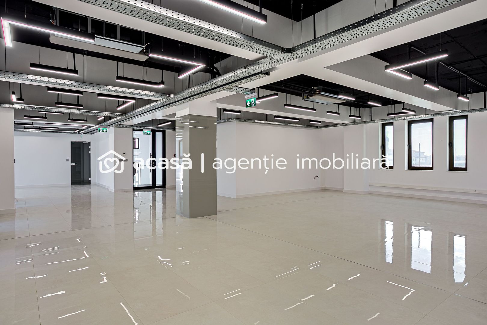 Spațiu modern de inchiriat destinat clinicilor sau companiilor - Poză 14