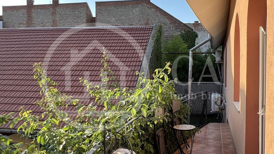 Vila cu 6 camere de inchiriat ultracentral Oradea - Poză 14