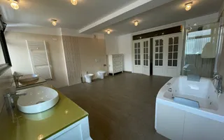 APARTAMENT SUPERB CU 3 DORMITOARE LA INCHIRIERE LANGA PARC HERASTRAU - Poză 24