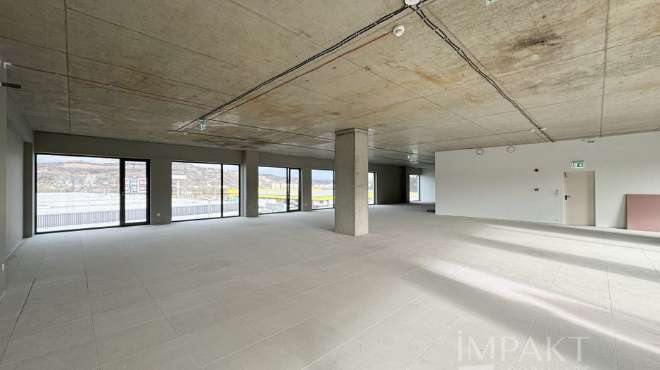 Spatiu de Birouri zona Vivo, 304 m2, terasa 35 m2 - Poză 2