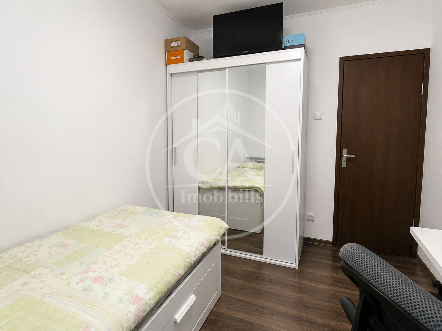Apartament cu 3 camere de vânzare în zona Rogerius, Oradea - Poză 4