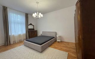 Apartament 3 camere ultracentral | Etaj 1 | Bloc tip vilă | Grădină și parcare - Poză 2