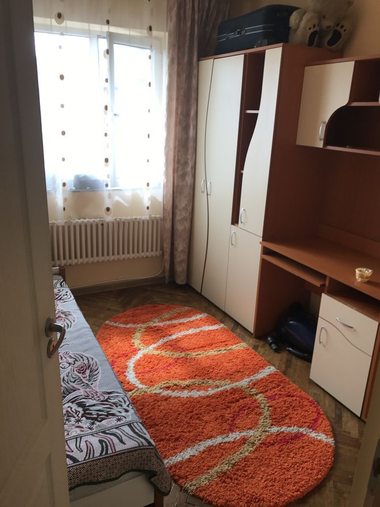 Apartament cu 3 camere, 54 mp utili, balcon, Cetate, Alba Iulia - Poză 2