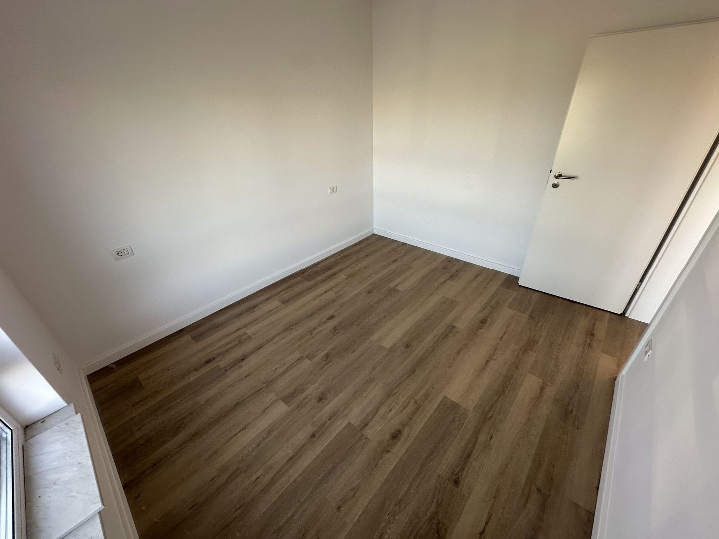 Duplex despartit prin spatiu tehnic - Poză 17